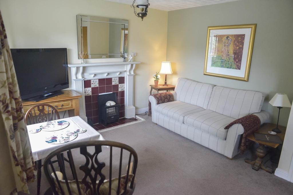 The Whitestonecliffe Inn Саттон Экстерьер фото