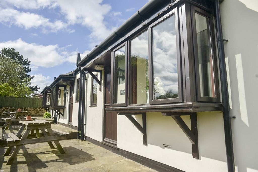 The Whitestonecliffe Inn Саттон Экстерьер фото
